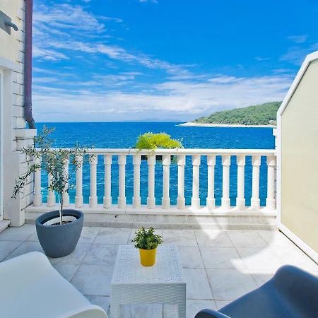 Luxury Bellavista Amazing Sea Holidays With Private Beach & Parking Milna  Exteriér fotografie