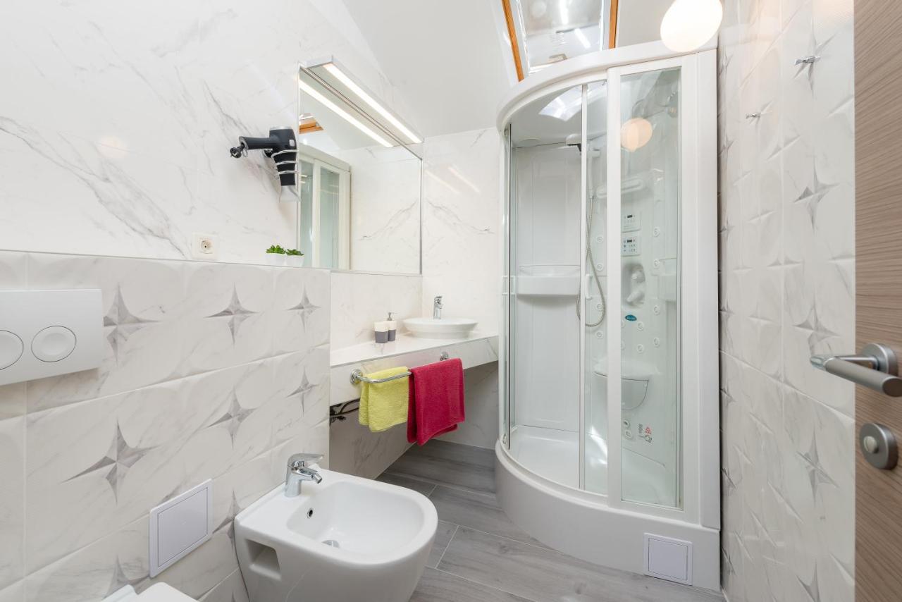 Luxury Bellavista Amazing Sea Holidays With Private Beach & Parking Milna  Exteriér fotografie