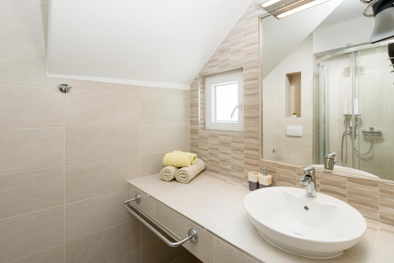 Luxury Bellavista Amazing Sea Holidays With Private Beach & Parking Milna  Exteriér fotografie