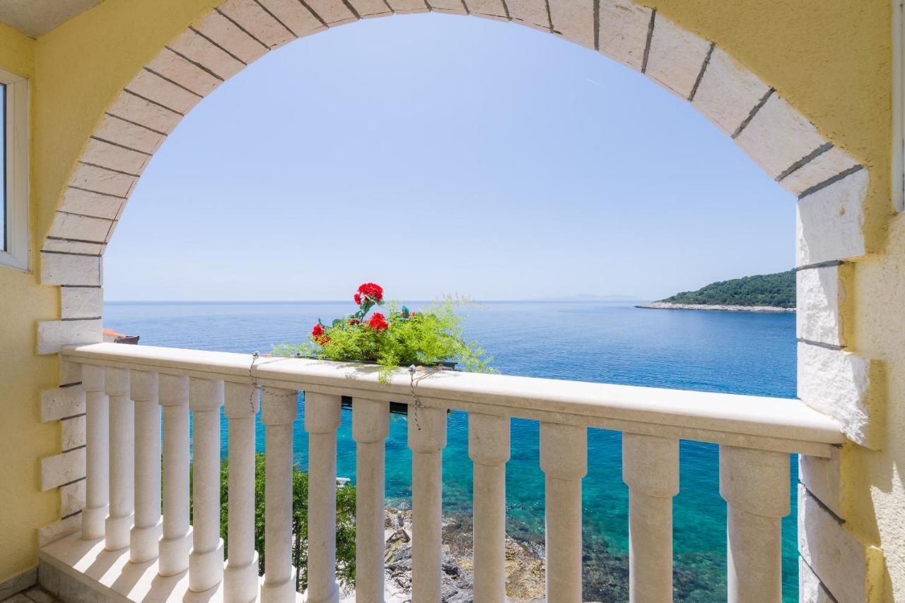 Luxury Bellavista Amazing Sea Holidays With Private Beach & Parking Milna  Exteriér fotografie