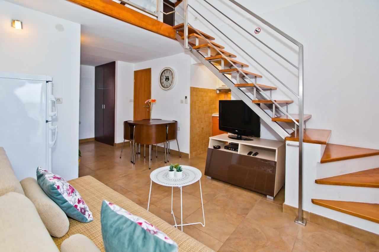 Luxury Bellavista Amazing Sea Holidays With Private Beach & Parking Milna  Exteriér fotografie