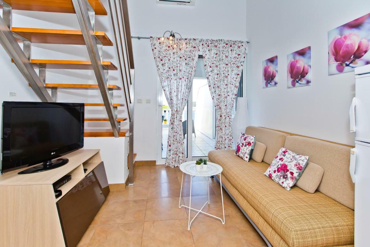 Luxury Bellavista Amazing Sea Holidays With Private Beach & Parking Milna  Exteriér fotografie